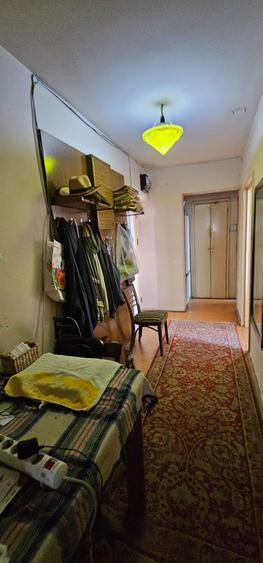 Vanzare -3 camere - Pantelimon - Piata Delfinului- Sector 2