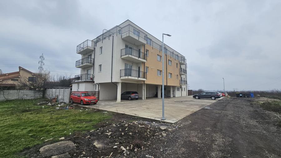 Garsoniera decomandata cu terasa 30 mp soseaua Leordeni.