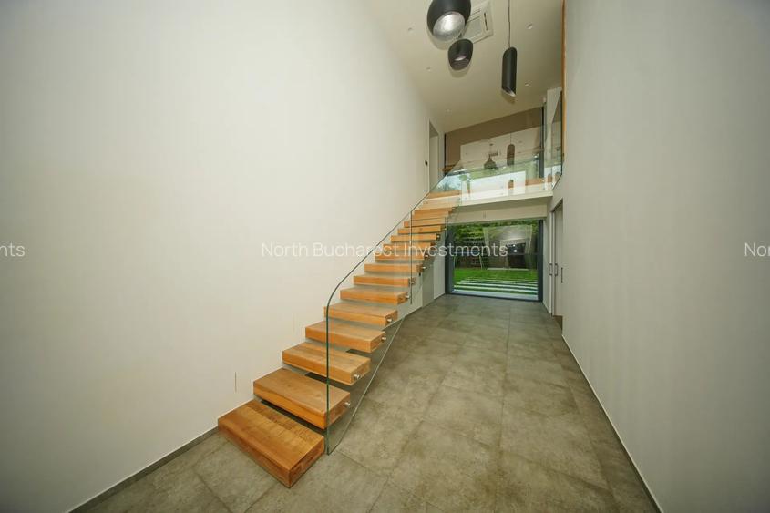VILA CU PISCINA - ZONA PIPERA | IANCU NICOLAE -  6 CAMERE - 7