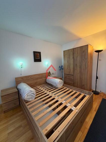 Apartament cu 3 camere, Decomandat, Piata Unirii-Ultra Central