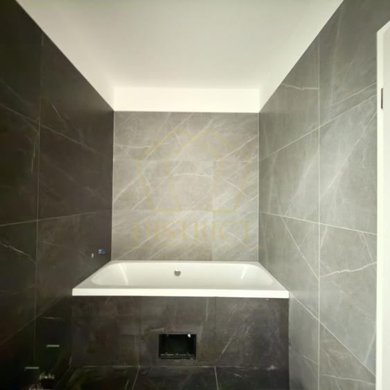 Com 0 | Duplex superb cu 5 camere despartit prin garaj | Dumbravita