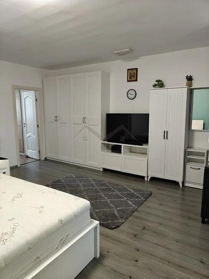 Apartament 2 camere pacurari bloc 2008