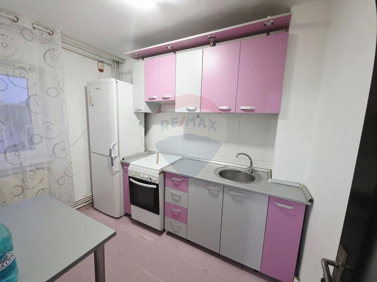Apartament cu 1 camere de vânzare Zona Carpați, Piatra Neamț