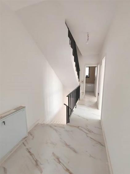 Vanzare - Casa - Vila - Prelungirea Ghencea - Dantelei -- 195000E tva inclus -