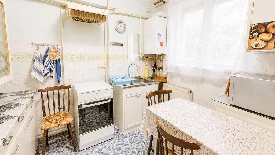 De vânzare apartament cu 2 camere, pe strada Horea - 5