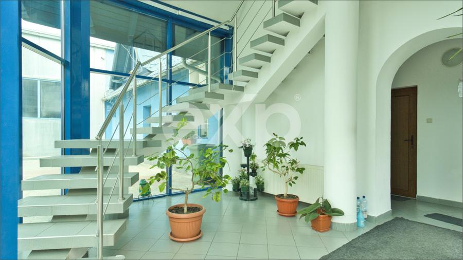 Proprietate industrială cu vizibilitate DN13 – Hală, birouri și teren 6.250 mp