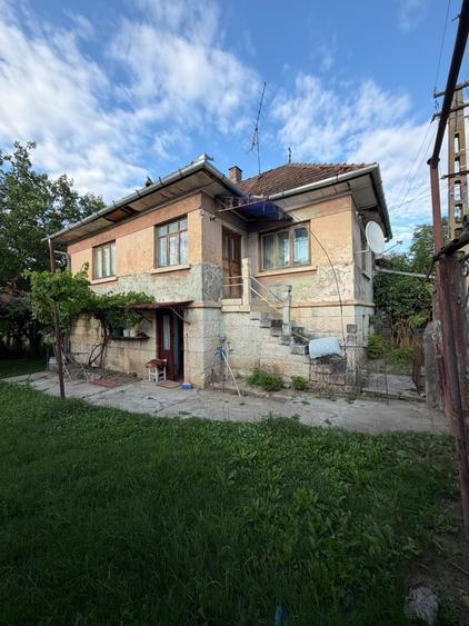 Teren intravilan cu constructie renovabila, 1715 mp, Zona Suceagu