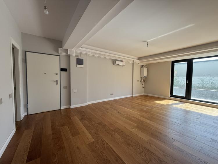 Apartament de Lux cu Grădină Proprie langa Palatul Parlamentului