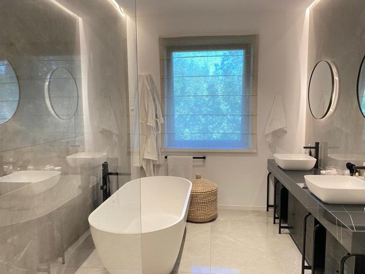 Apartament 4 camere