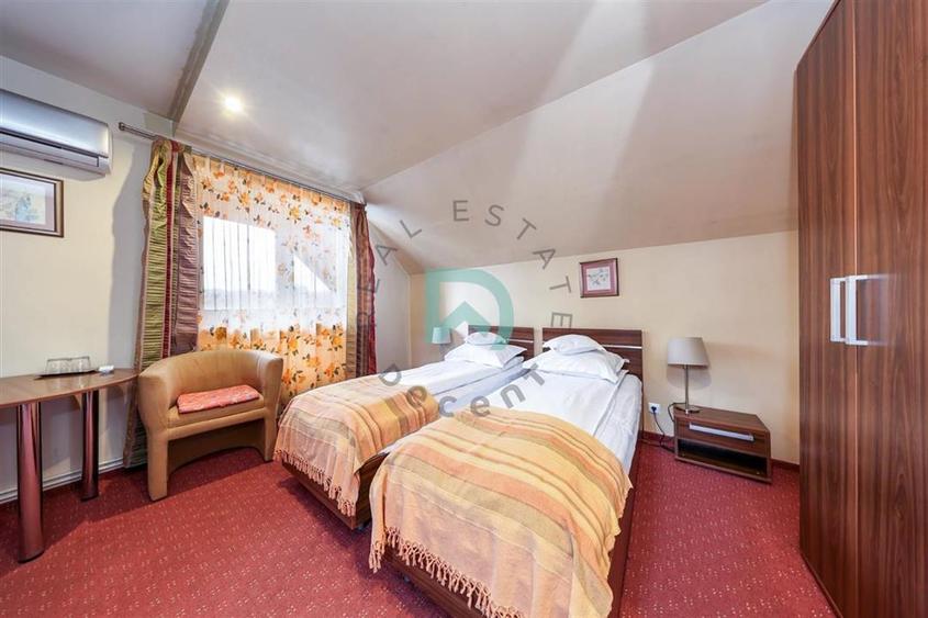 Drumul Poienii, Brasov, casa, doua proprietati