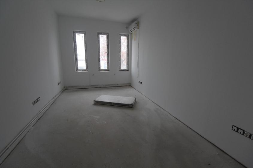 Spațiu comercial sau Birouri