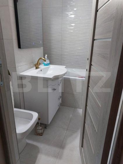 Apartament 3 camere,gradina si parcare, 52 mp, Aleea Postavarului