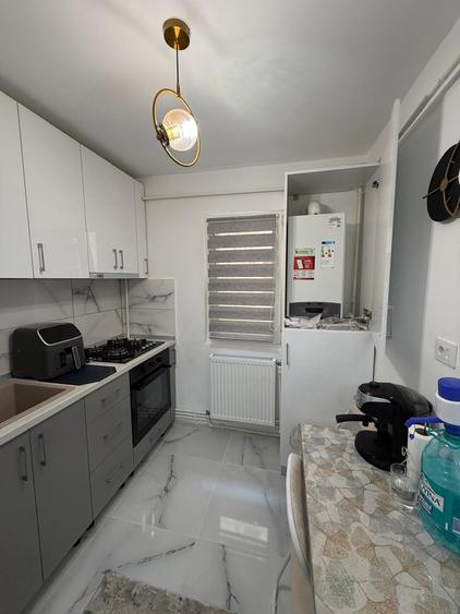 Vanzare apartament 2 camere in Galati, Micro 38, etaj 1, renovat si mobilat