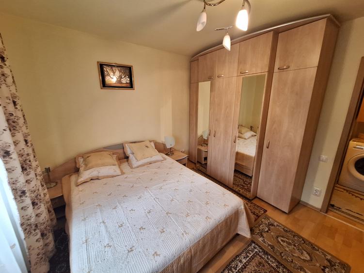 400 euro!!!Ap.cu 3 camere Et 1 cu centrala proprie Zona Bucovina