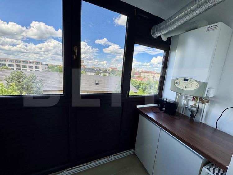 Apartament de inchiriat, cu 3 camere, 70 mp, zona ultracentrala