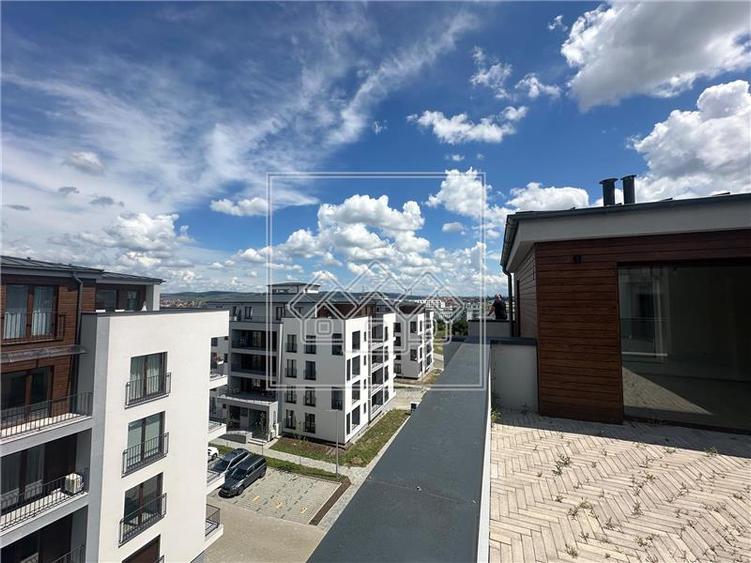 Apartament 2 camere, balcon, parcare, bloc nou, zona buna