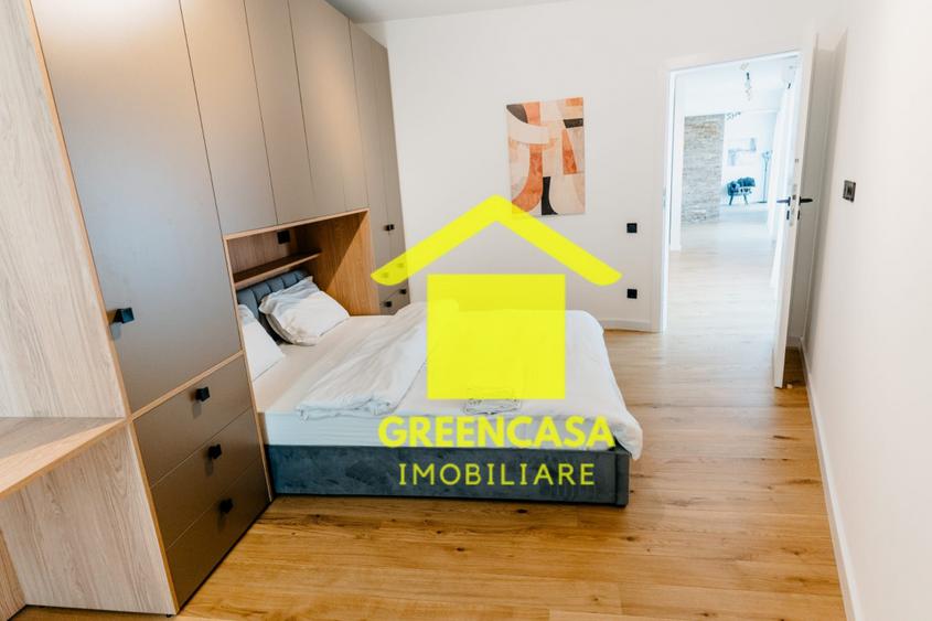 Apartament 3 camere , Lux , zona Taietura Turcului .