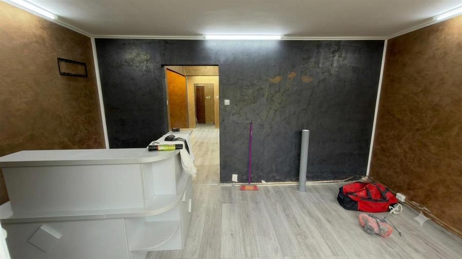 Spatiu comercial de inchiriat in Podul Ros