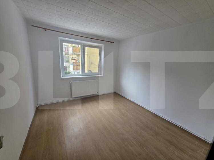 Apartament luminos cu 3 camere