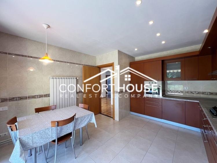 Vila  P+E+M, 6 camere, nemobilat, complex rezidential, IANCU NICOLAE
