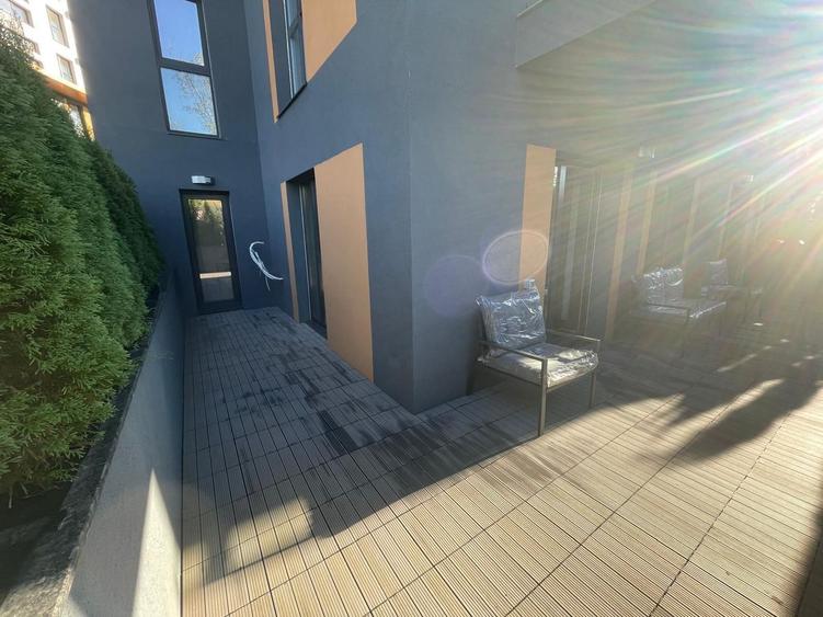 Apartament 3 camere Parcului 20/Parcare/Terasa 42 mp