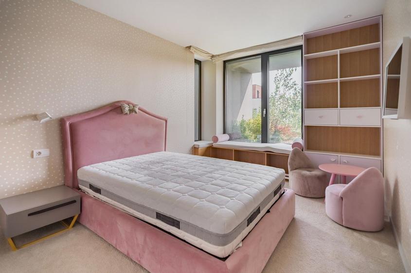 Vila cu 6 camere in Amber Gardens