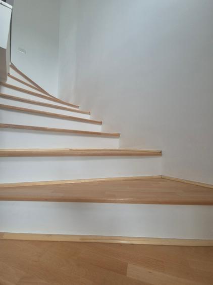 Casa 5 Camere, Curte, Loc de Parcare,Terasa Circulabila