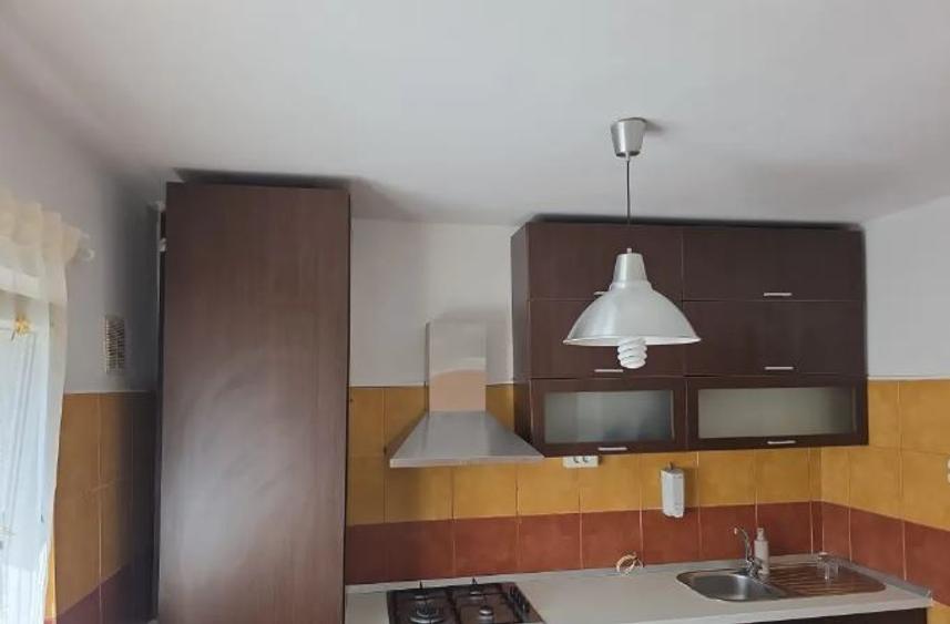 Apartament 3 Camere,Calea Vitan,bl.1990,et.5/8,DECOMANDAT,Amenajat,mobilat
