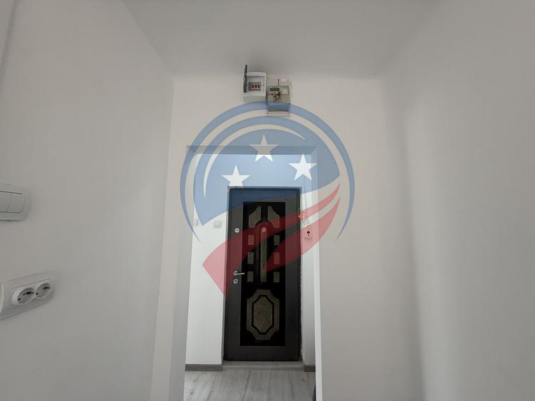 Apartament 2 camere decomandat Rovine Carrefour – bloc anvelopat, etaj 3/4
