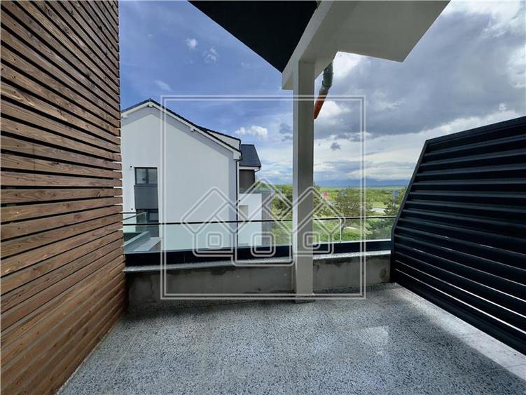 Penthouse cu 3 camere si 2 balcoane - mobilat si utilat complet