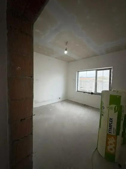Casa Noua 3 camere Finisaje Lux 500 m Padure Cernica Teren 430 mp