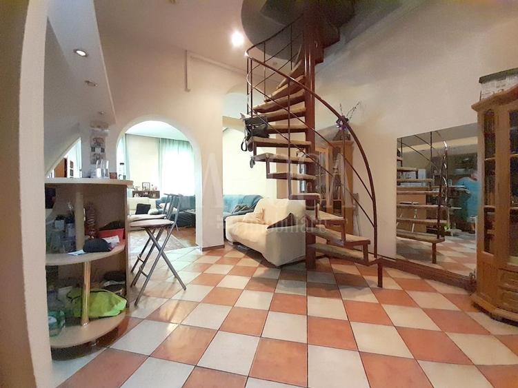 Apartament 3 camere de vanzare in Centru Oradea, Oradea