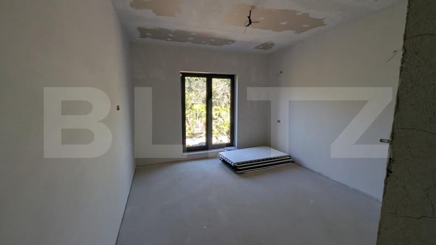 Casa individuala de vanzare in Micesti, partea cu padurea
