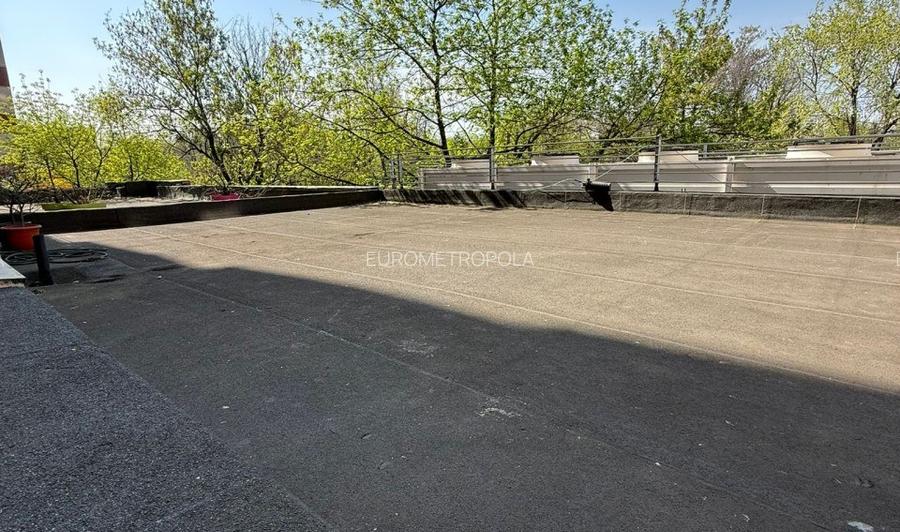 Apartament 3 camere cu terasa mare si vedere la parcul  Tei - 14