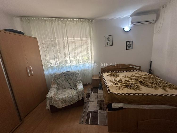 Vilă P+1+Pod cu spațiu comercial și corp secundar – Zona Dacia (Cod E8+E10) - 14