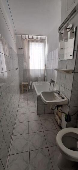 Garsoniera decomandata Nitu Vasile / Piata Sudului