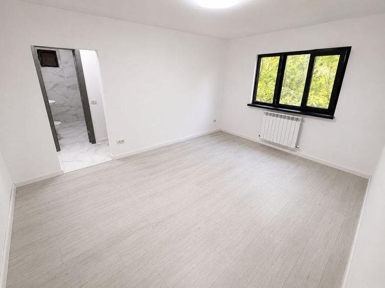 Apartament 2 camere zona Poarta 6 cu Centrala