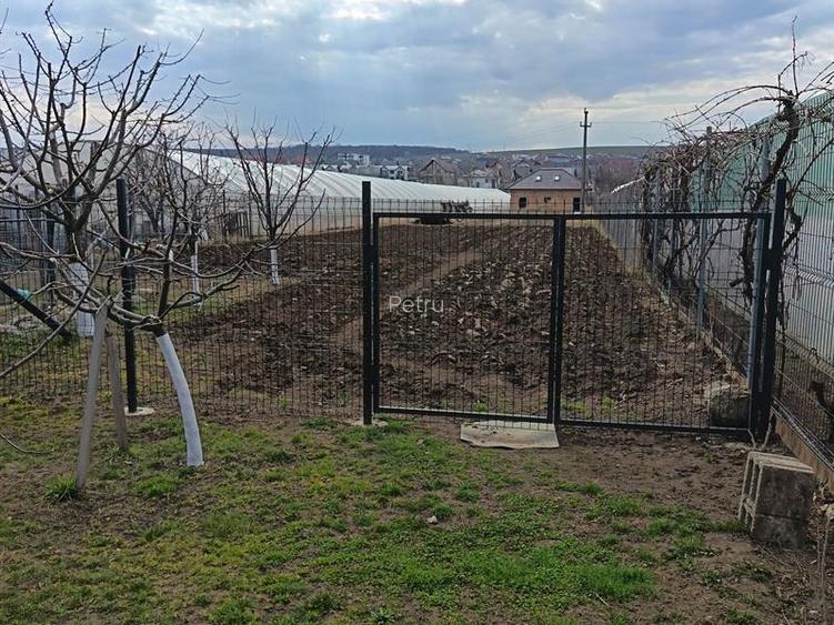 Casă 3 camere, loc. Ipotesti
