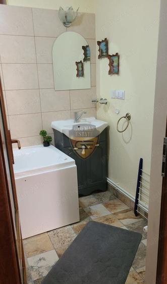 Apartament Etaj 1 vila Trocadero 80mp 2 camere 2 balcoane centrala gaz A/C