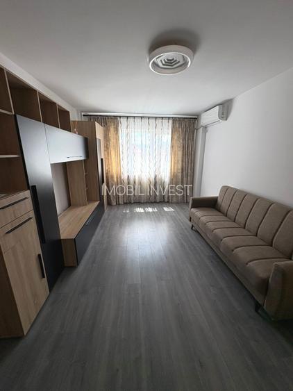 Apartament complet renovat, 3 camere, 2 locuri de parcare | Cetate - 2