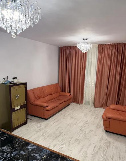 Închiriere Apartament 4 camere în Vitan