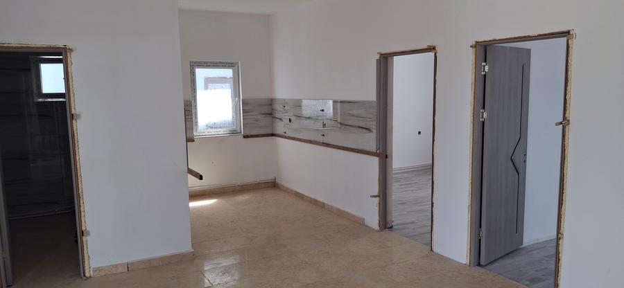 Vindem Casa in Navodari