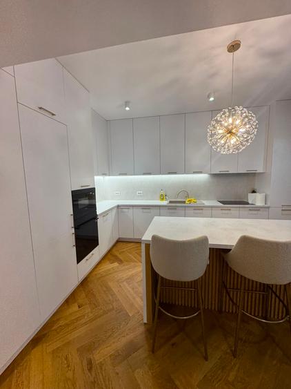 4 camere de inchiriat,rond Omv