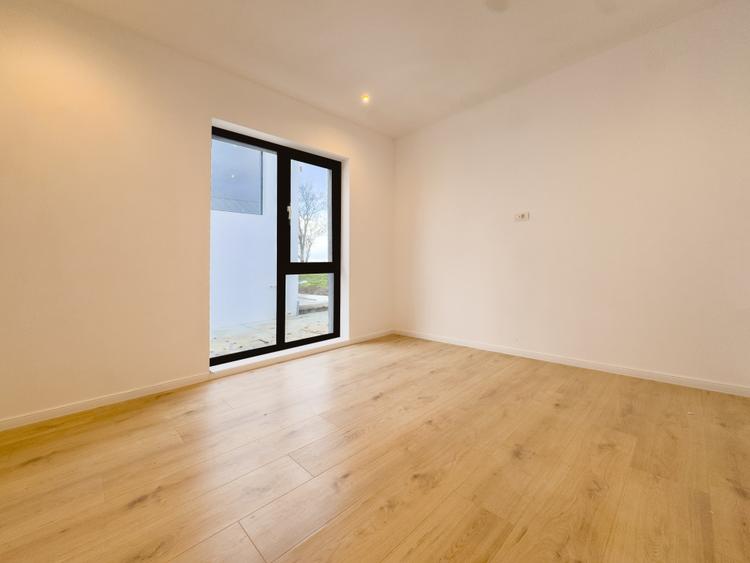 Casa de vanzare in Valu lui Traian, pe partea dreapta, la CHEIE