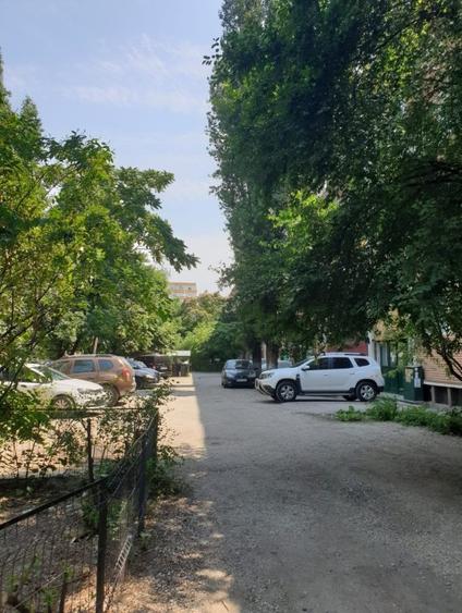 Apartament 2 camere decomandate p-ta Rahova pretabil locuinta