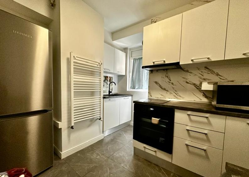 Apartament modern cu 3 camere de inchiriat - Calea Victoriei, zona Ateneul Roman