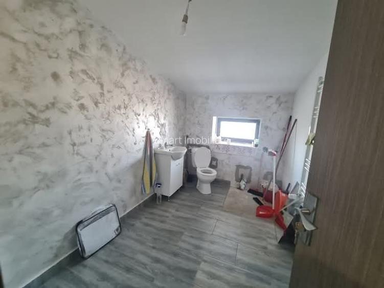 Casă 4 dormitoare + garaj | Panouri fotovoltaice | Izvor