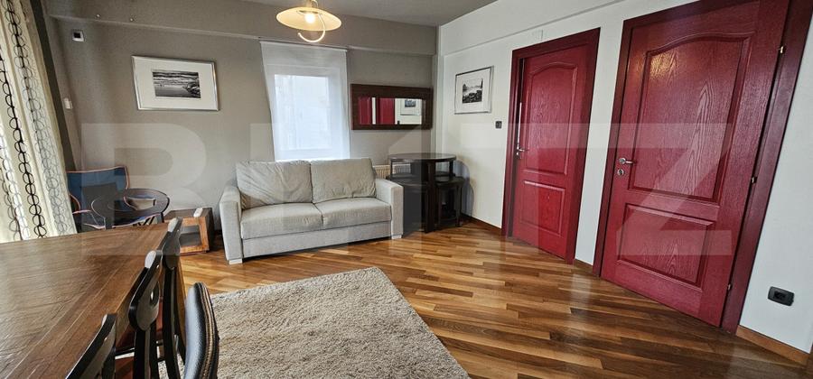 Class Parc etaj 1, renovat recent 2 camere decomandate 67 mp