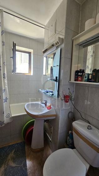 Apartament 2 camere în zona CASA RADIO