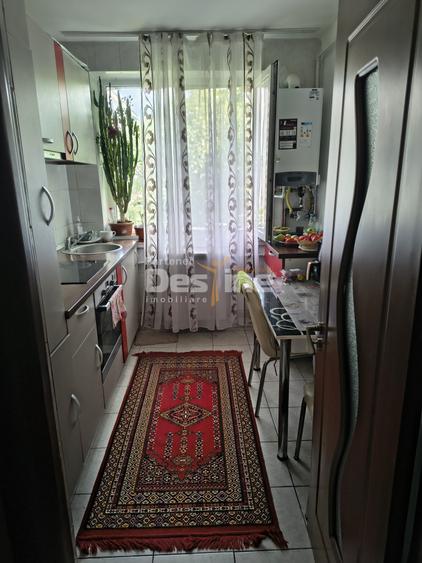 Apartament 2 camere zona linistita etaj intermediar
